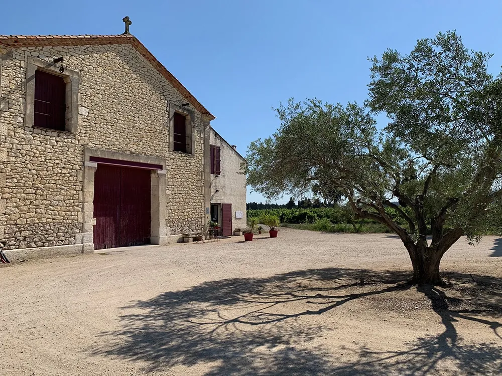 Bâtiments en pierre du Grand Mas de Lansac